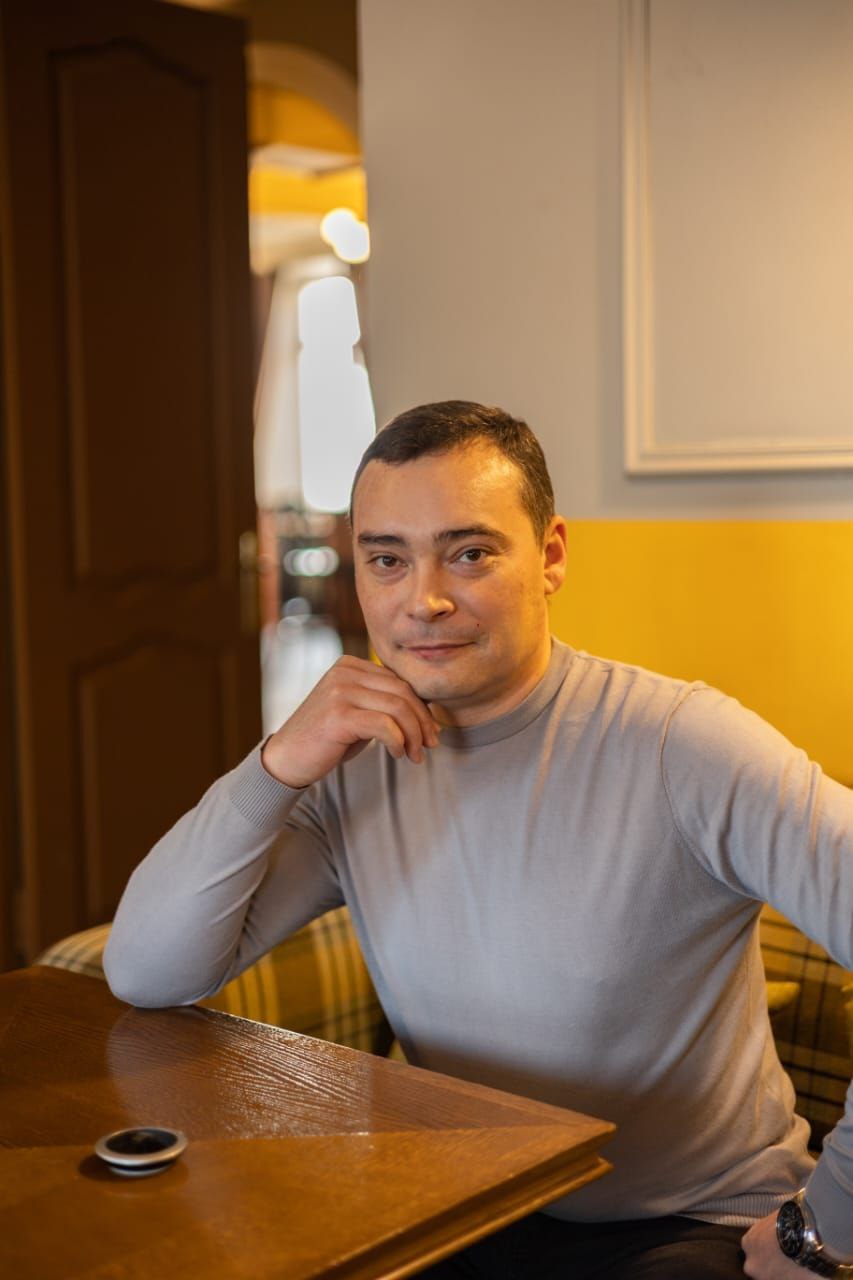 Юрий Бурлаков